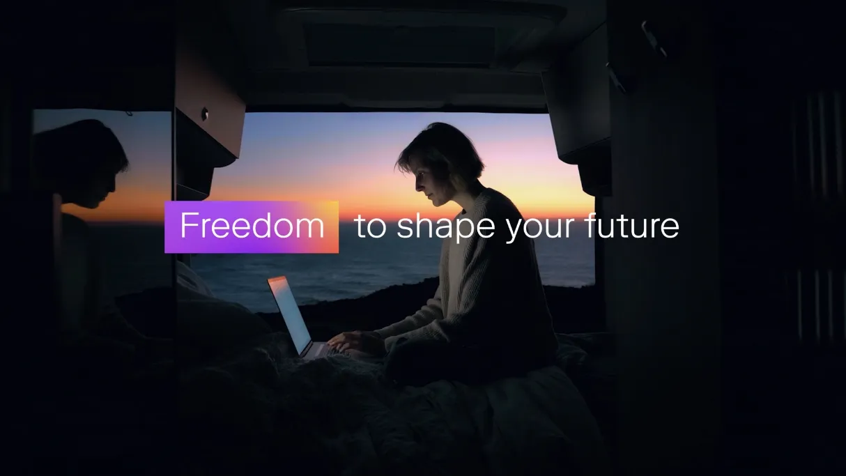 Colorful content for
global fintech company