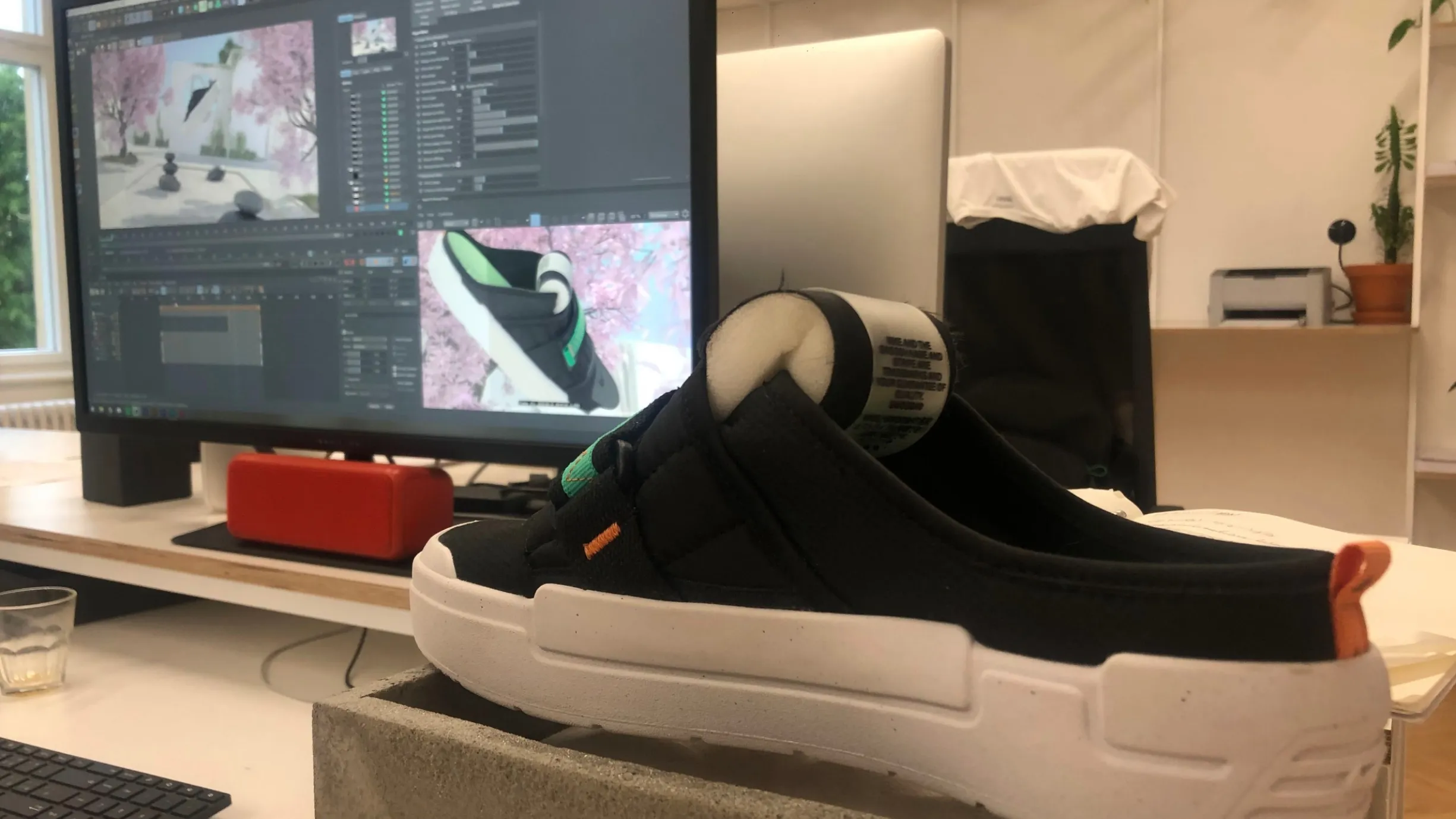 Limited Nike
N.354 created for
doing nothing